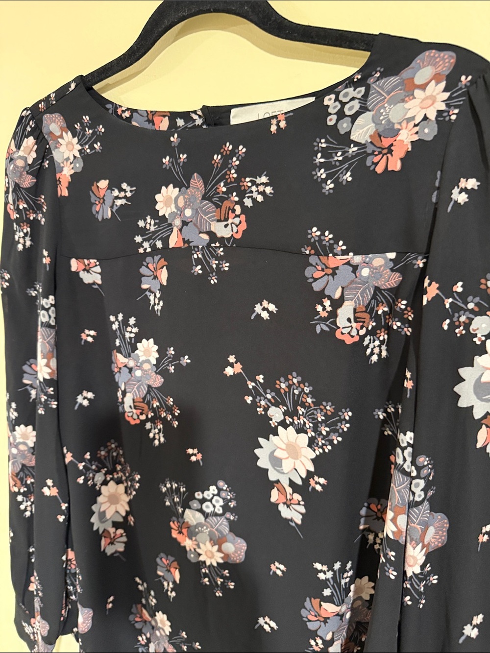 LOFT Black Floral Long-Sleeve Blouse with Pink & Cream Accents size medium - Picture 4 of 10